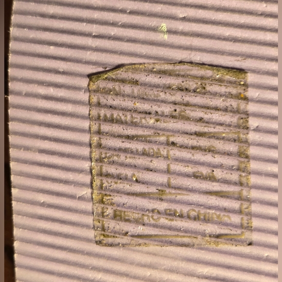 ALOHAS Caribbean Joy Strawberry Print Clear Jelly Sandals Euro 28 US 10 toddler - Picture 6 of 6